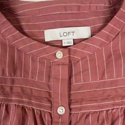 Loft Pink Striped Pleated Front Blouse Top Size S Button Up Modest Feminine Preppy