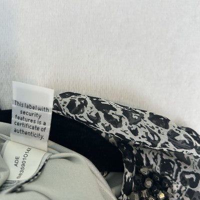 Diane von Furstenberg DVF Women Blouse Size M Black White Printed Beaded Neck 100% Silk